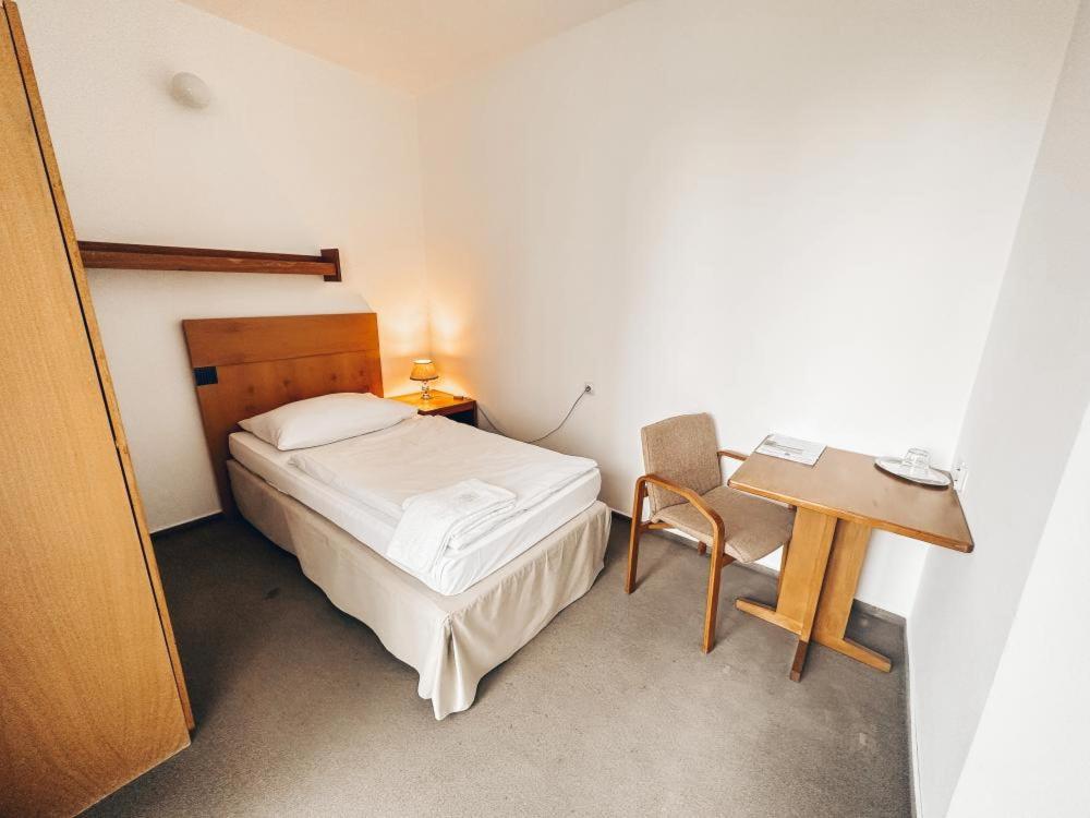 Hotel Medlov Nove Mesto na Morave Bagian luar foto
